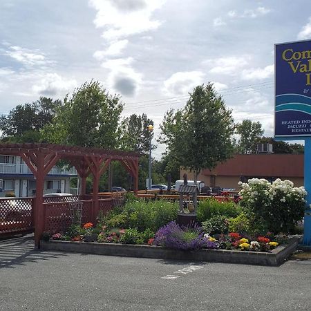 Comox Valley Inn & Suites Courtenay Bagian luar foto
