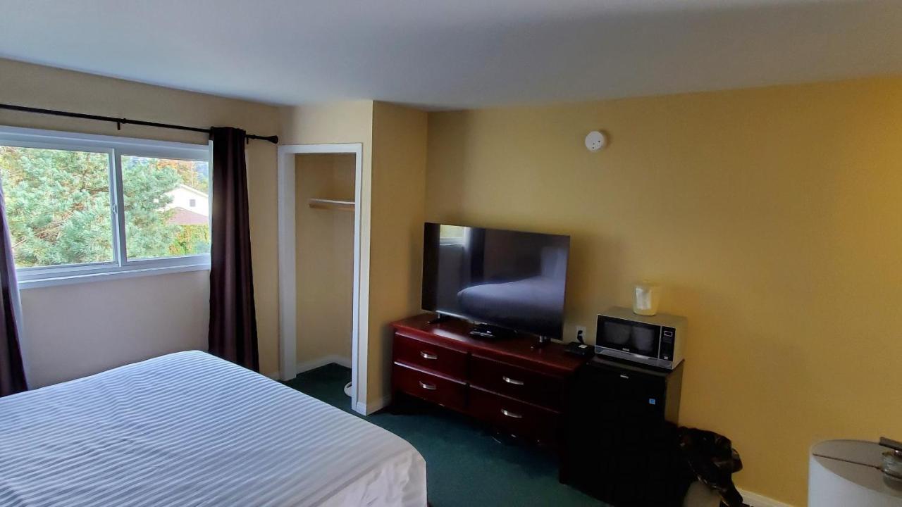 Comox Valley Inn & Suites Courtenay Bagian luar foto