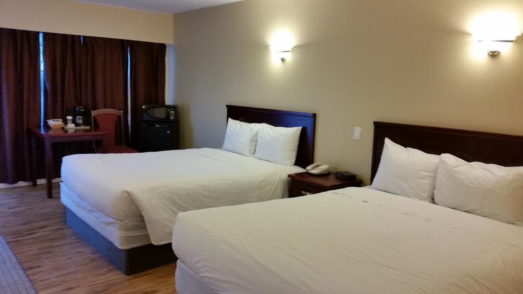 Comox Valley Inn & Suites Courtenay Bagian luar foto